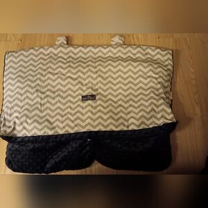 Zigzag Patterned carseat cover